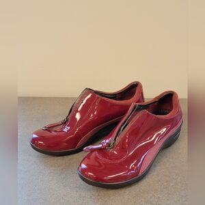 Cole Haan red zip up waterproof shoes. Nice Condition